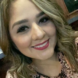 Meet your Posher, Paola